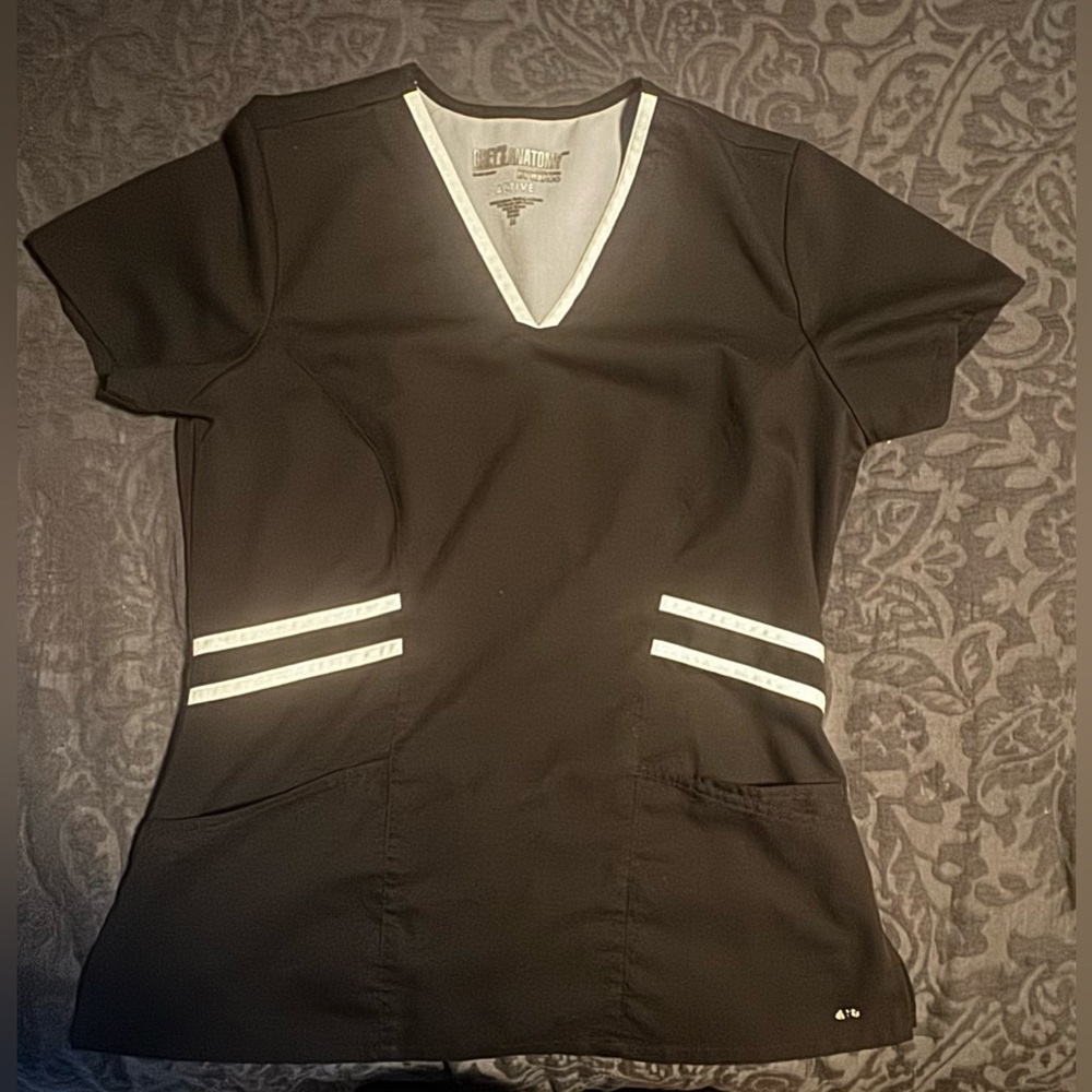Grey's Anatomy Active Black & White Women’s Scrub Top Size Medium